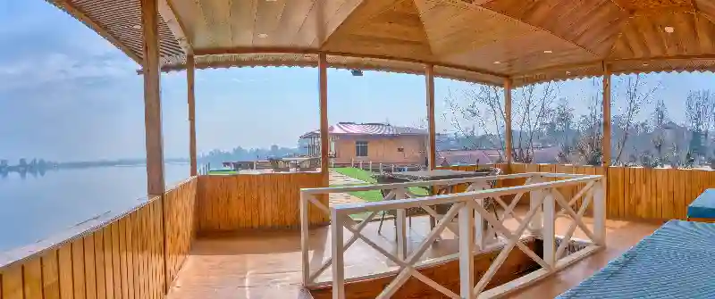 Local Kashmiri Cuisine