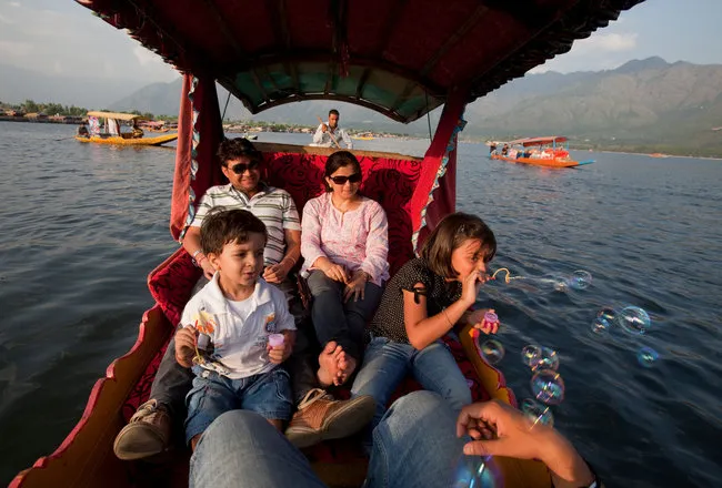 Enjoy a Shikara Ride