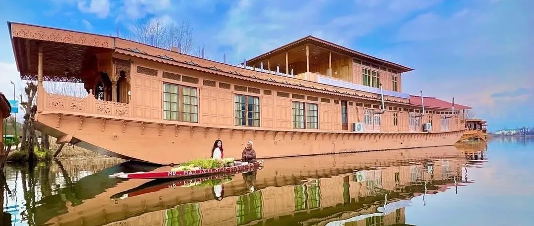 Houseboat Experience Kashmir